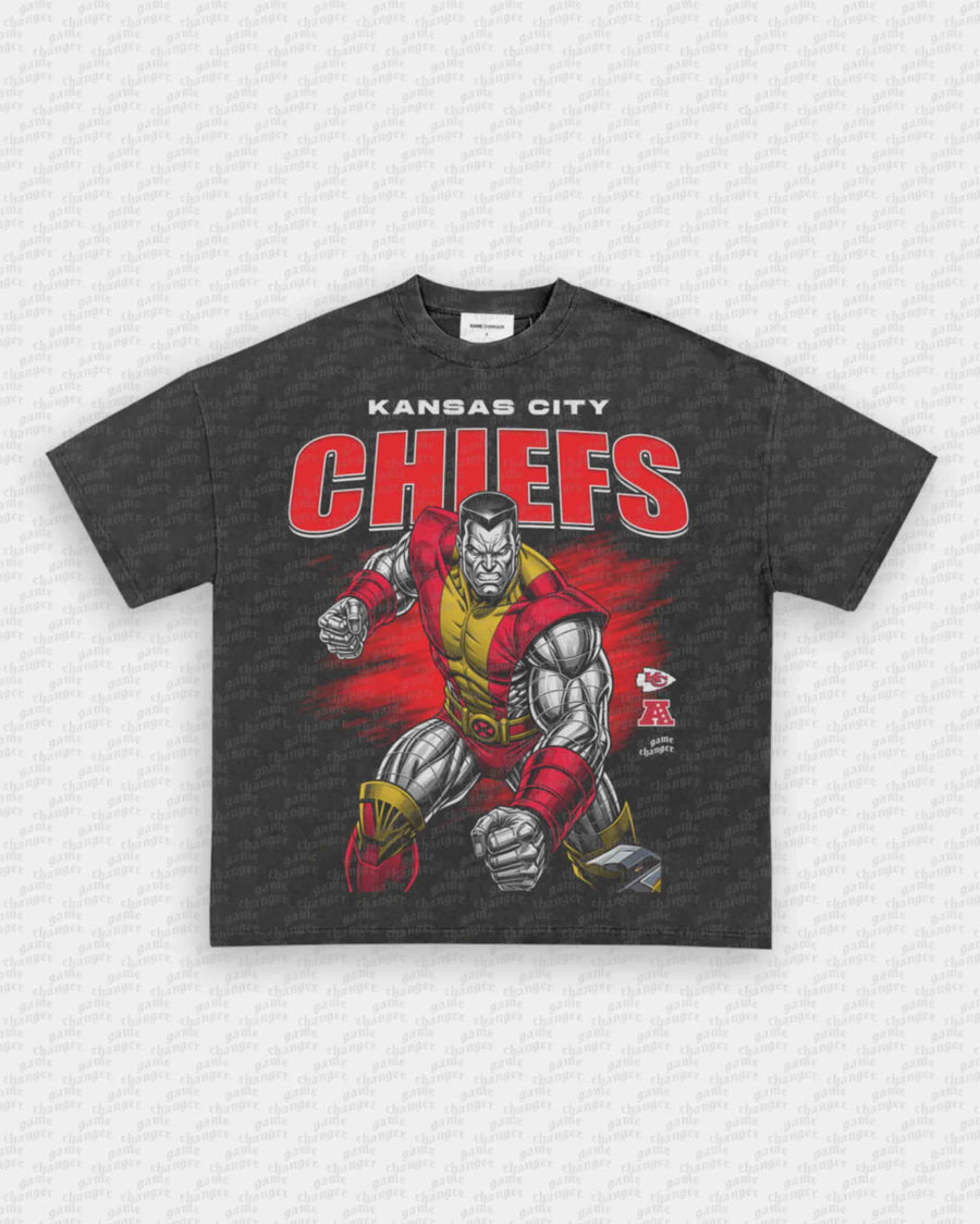 CHIEFS X COLOSSUS TEE